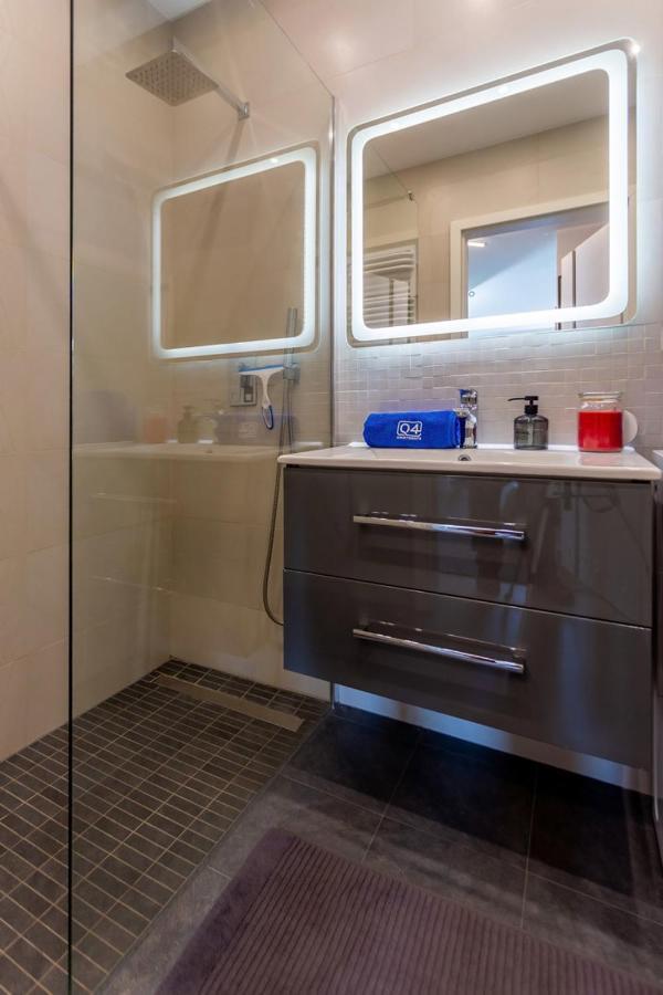 Apartament Betty Q4Apartments Гданск Екстериор снимка