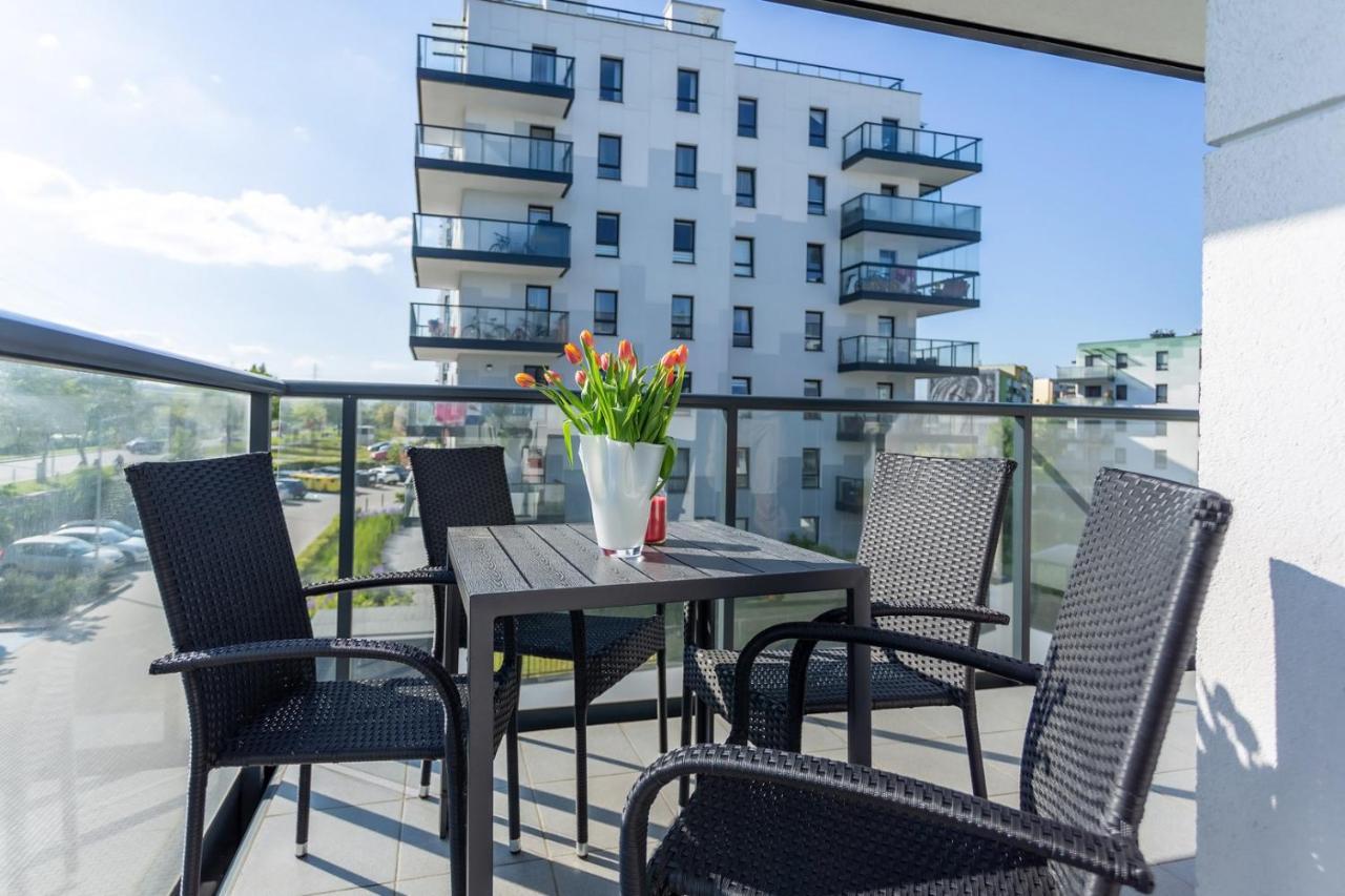 Apartament Betty Q4Apartments Гданск Екстериор снимка